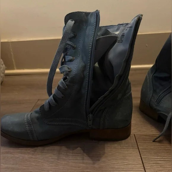 Target Women's Blue Combat Boots - Picture 4 of 4